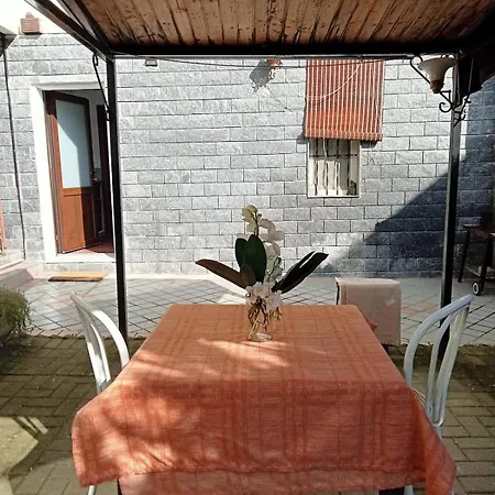 Apartment Tana Morenica Bollengo